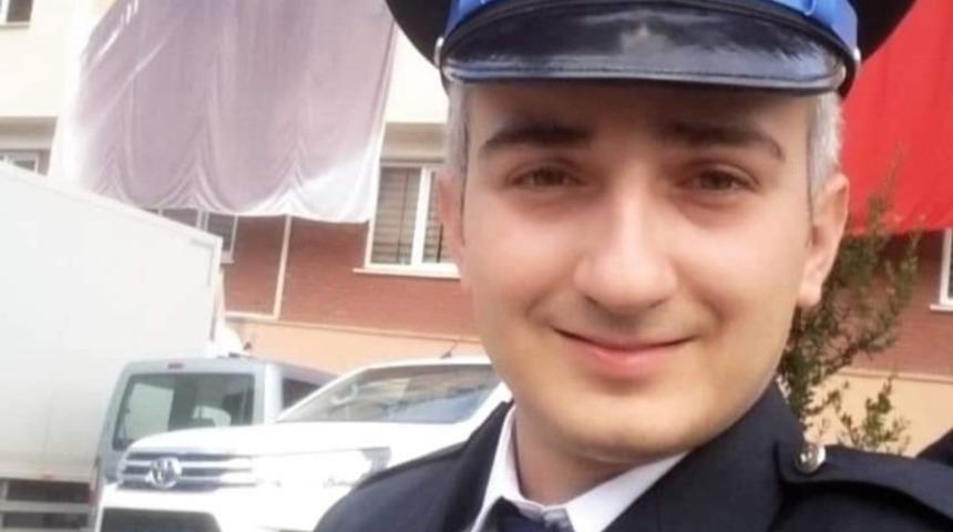 Gen&ccedil; polis memuru trafik kazasında hayatını kaybetti