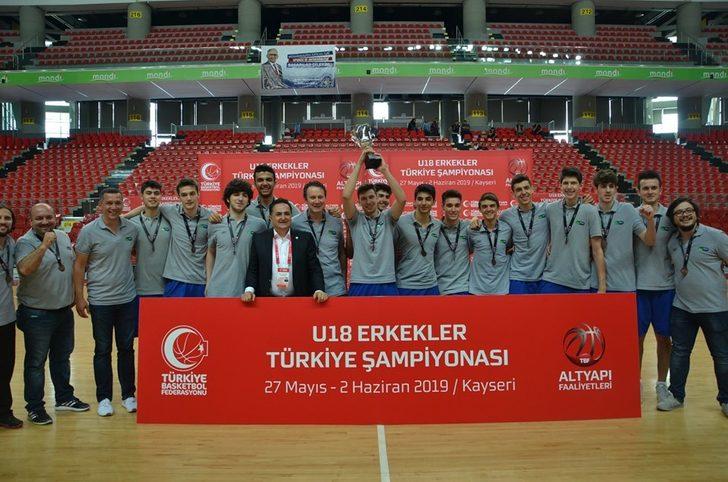 U-18 Erkekler Türkiye Basketbol Şampiyonu Galatasaray oldu G1