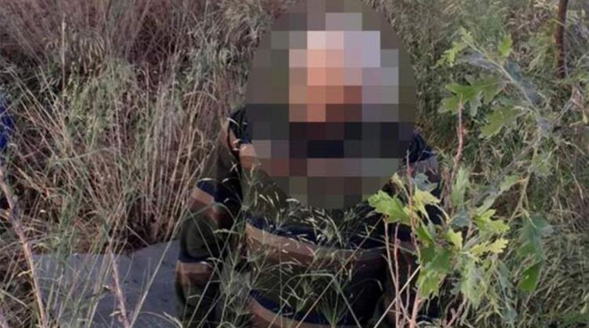 Tarlasından evine giderken fark etti! Ağaçlık alanda bu halde bulundu!