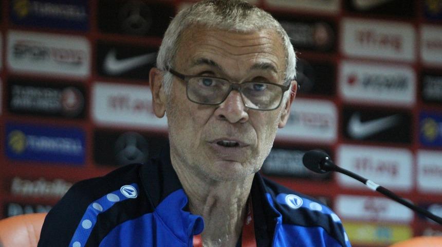 Hector Cuper: Türkiye, Fransa maçına çok iyi hazırlanmalı