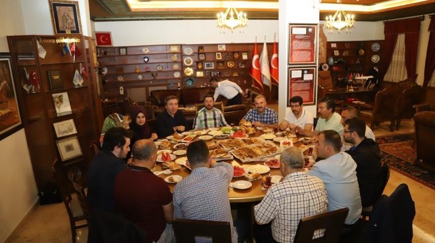 MEB Personel Genel M&uuml;d&uuml;r&uuml; Aydoğdu, Arı&rsquo;yı ziyaret etti