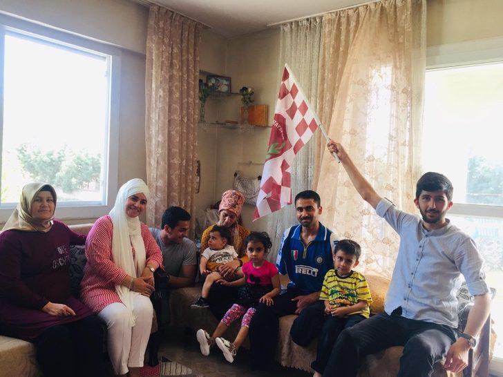 Hatay’da 50 çocuğa bayramlık kıyafet yardımı G2