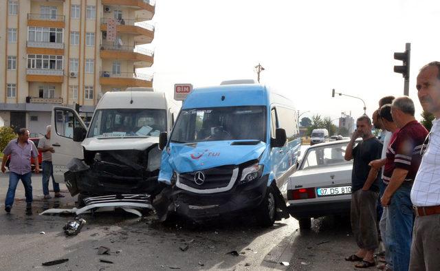 Antalya'da kaza: 3'ü turist, 4 yaralı