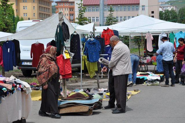 Kars’ta Bayram Pazarı’na ilgi yok