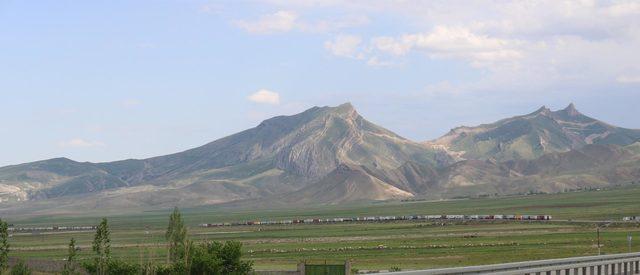 G&uuml;rbulak ta 15 kilometre TIR kuyruğu 3
