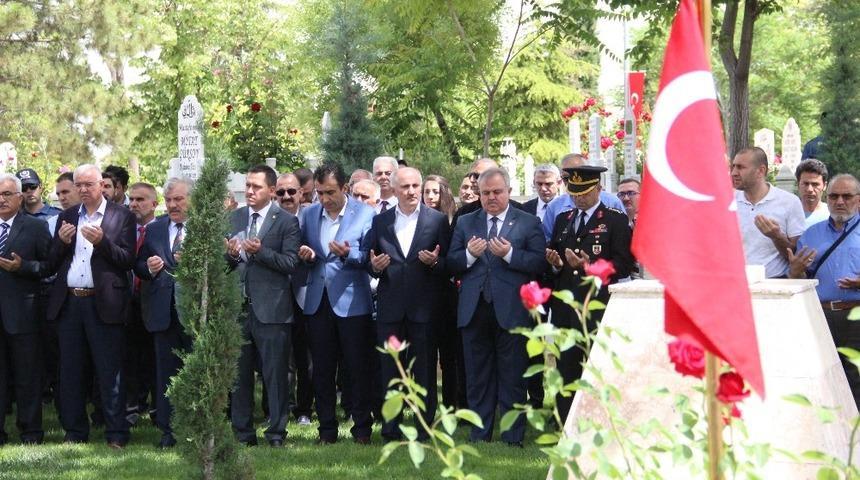 Karaman&rsquo;da şehitlik ziyareti