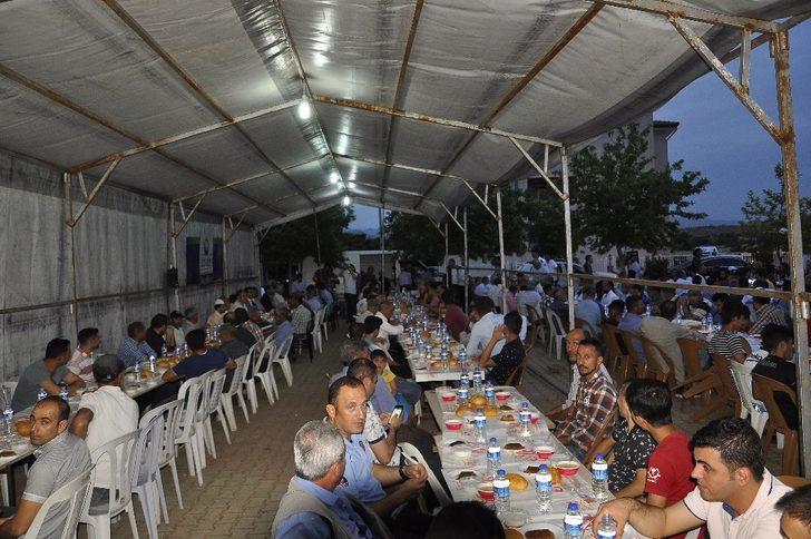 Milletvekilleri Kale ilçesinde iftar programına katıldı G5