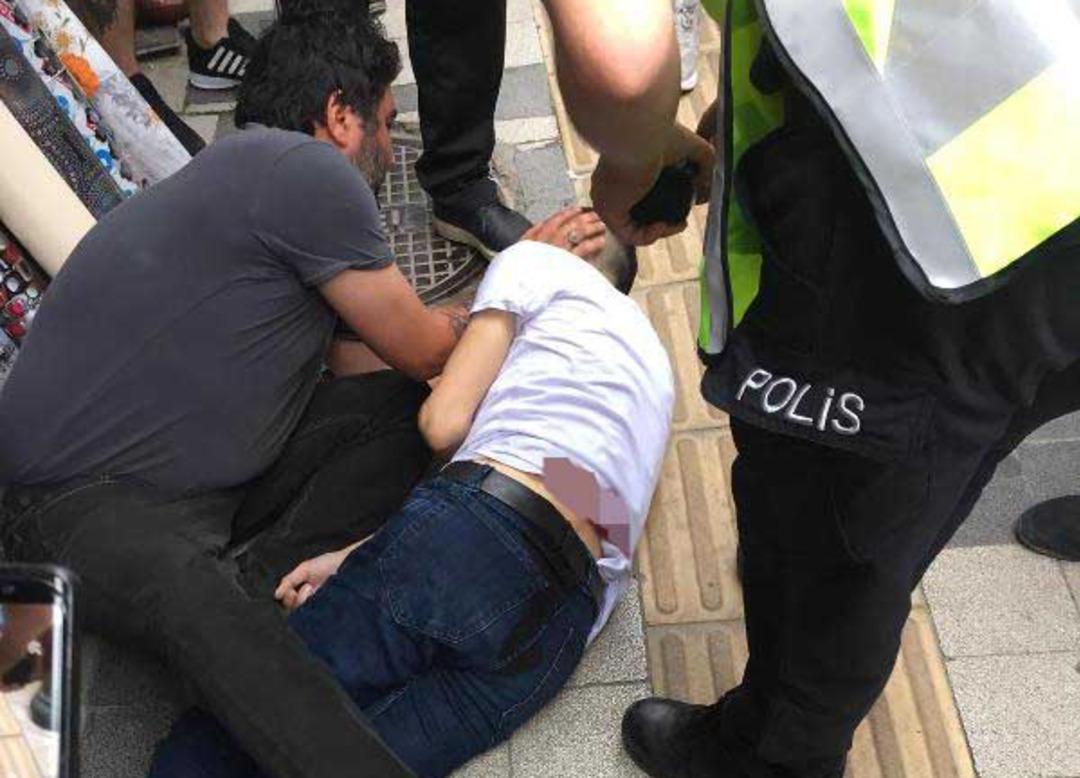 Sokak ortasında &ouml;ld&uuml;rd&uuml;! 'Eşime laf attı'