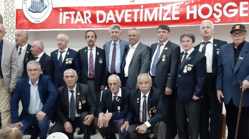 Perşembe geleneksel iftarını ger&ccedil;ekleştirdi