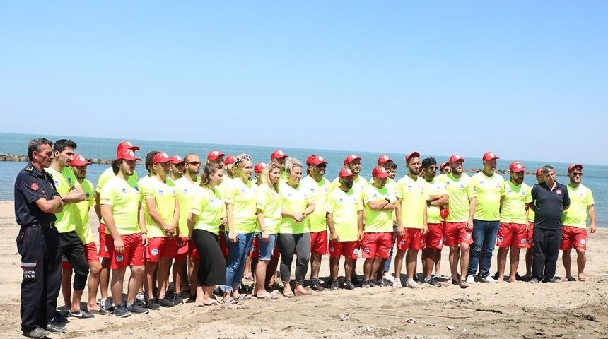 Karadeniz sahillerinde Cankurtaran ekipleri g&ouml;reve başladı