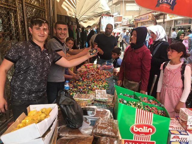 Iğdır’da bayram pazarı kuruldu