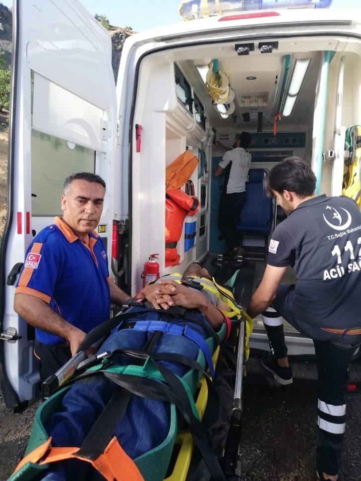 Doğa yürüyüşüne çıkan şahıs kayalıklardan düştü G4