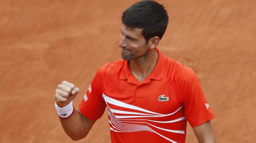 Novak Djokovic ve Simona Halep Roland Garros'ta çeyrek finale yükseldi
