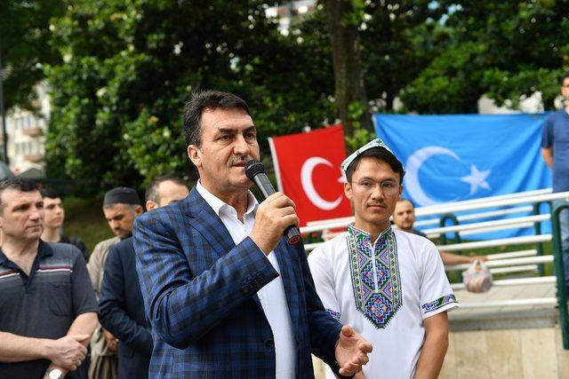 (ÖZEL) Uygur Türkleri, Çin tarafından yasaklanan 400 yıllık geleneklerini Bursa’da yaşattı