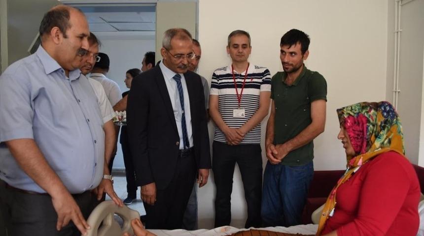 Başkan Bozdoğan, huzurevi sakinleri ile hastalarla bayramlaştı