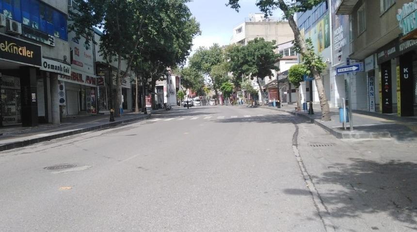 Adıyaman&rsquo;da cadde ve sokaklar boş kaldı