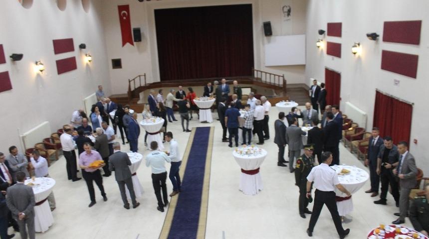 Çankırı protokolü, bayramlaştı