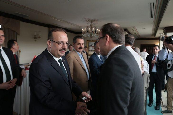 Bursa protokolü bayramlaştı G2