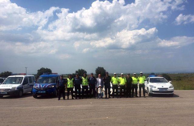 Sürücü anne ve babaların trafik karnesini çocukları dolduracak