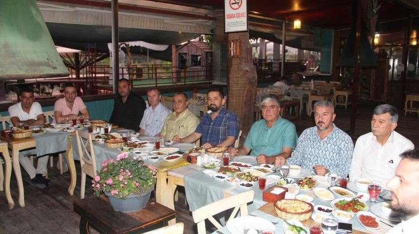 AK Parti Mezitli Teşkilatı son iftarda bir araya geldi
