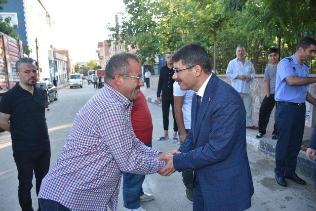 Başkan Çelik bayram namazını Akpınar Mahallesinde kıldı