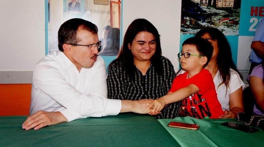 Milletvekili Aydemir Sarıg&ouml;l&rsquo;de bayramlaştı