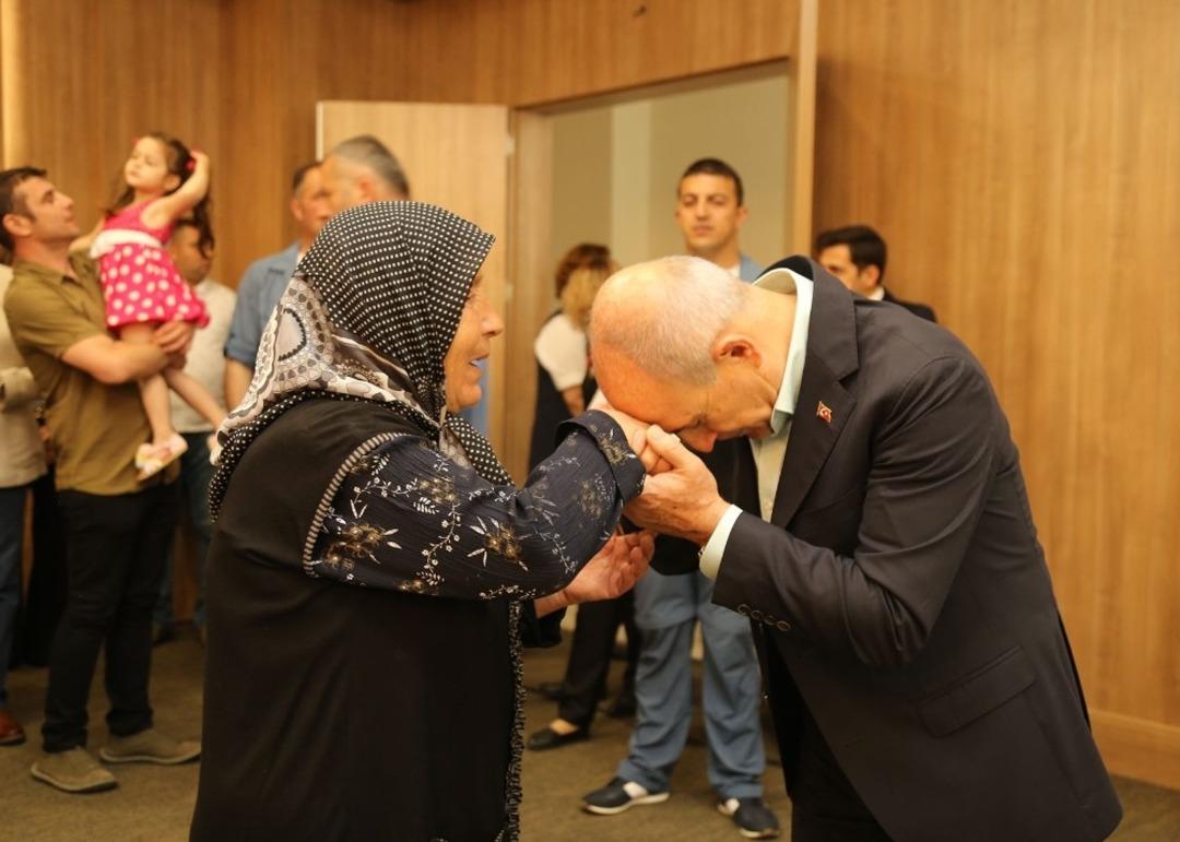 B&uuml;y&uuml;k&ccedil;ekmeceliler bayramlaşma t&ouml;reninde buluştu