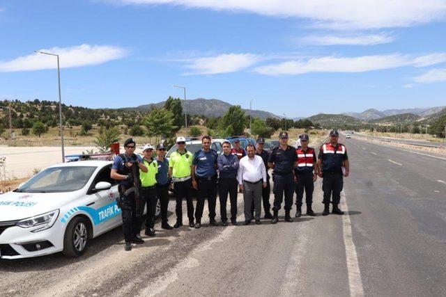 Akseki Kaymakamı  Nasır, bayram trafiğini denetledi