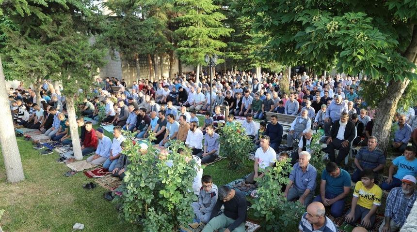 Başkan G&uuml;der, bayramlaşma programlarına katıldı