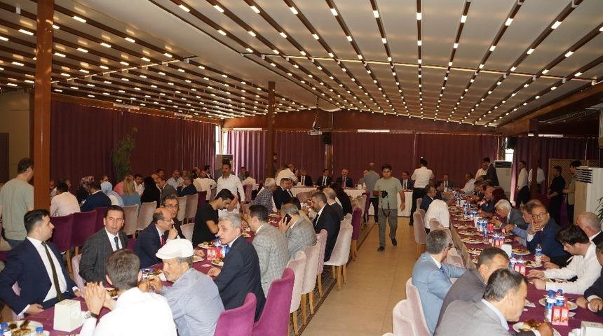 Aydın&rsquo;da il protokol&uuml; bayramlaştı