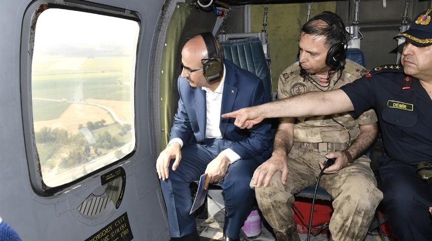 Vali Demirtaş bayram trafiğini havadan denetledi