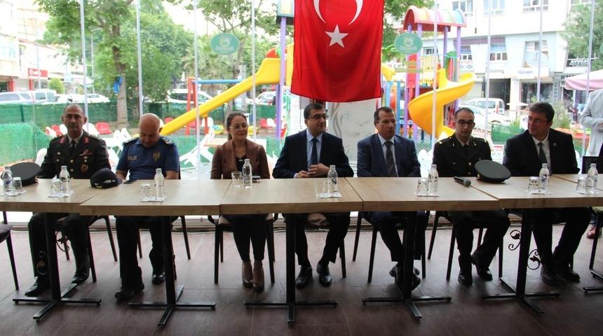 &Ccedil;an&rsquo;da protokol bayramlaştı