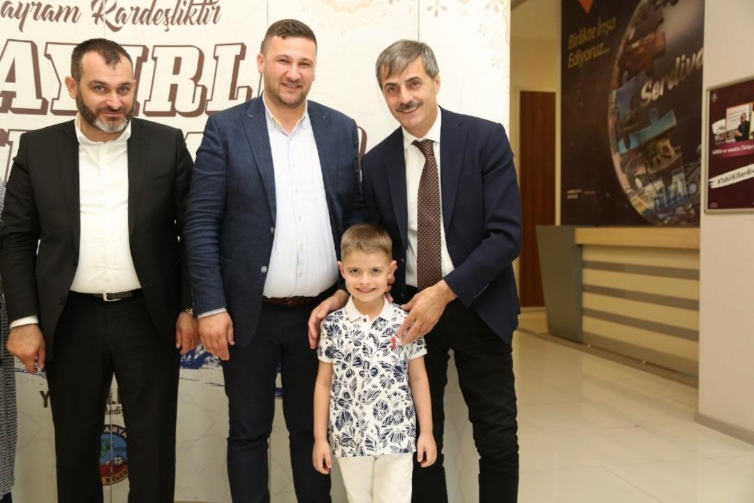 Serdivan&rsquo;da bayramlaşma programı