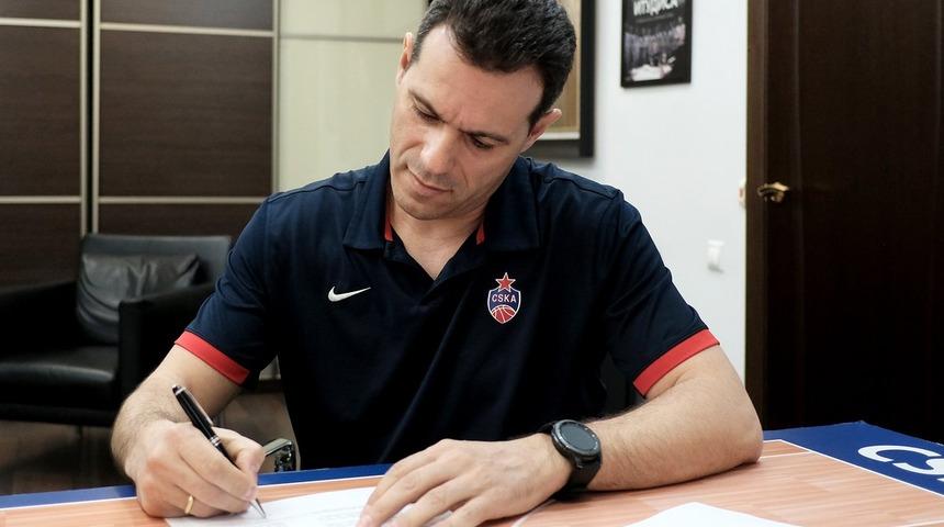 CSKA Moskova, Itoudis ile 2 yıllık yeni sözleşme imzaladı