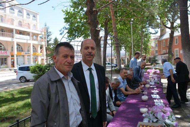 Başkan Bozkurt, şehit aileleri ile bayramlaştı