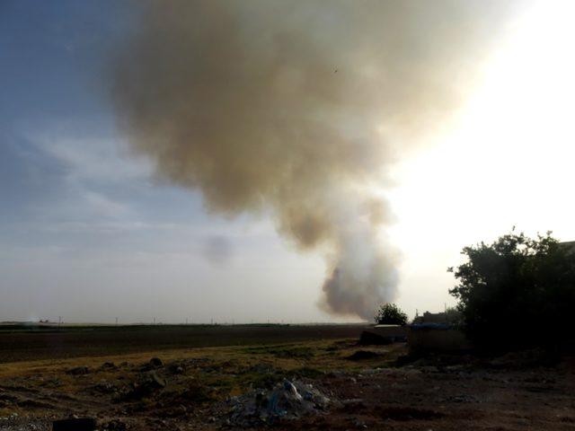 Türkiye sınırındaki Telabyad’da yangın