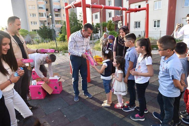 Bayramda çocuklara Başkan Balcı’dan oyuncak G4