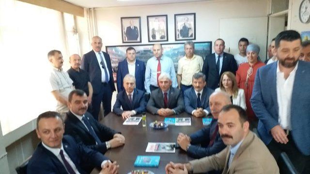 AK Parti’den MHP’ye bayram ziyareti