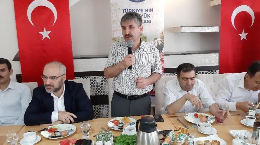 Eğitim-Bir-Sen&rsquo;de bayramlaşma