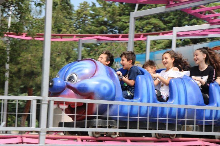 Bayramı gezerek ve eğlenerek değerlendirdiler G1