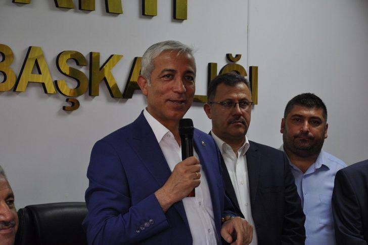 AK Parti Kars İl Başkanlığı’nda bayramlaşma G2