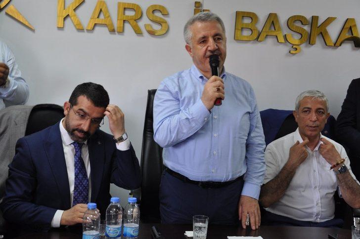 AK Parti Kars İl Başkanlığı’nda bayramlaşma G3