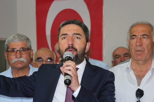 CHP’de bayramlaşma programı yeni binada yapıldı