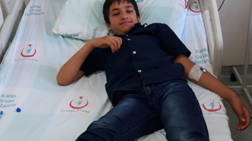 Kenenin ısırdığı &ccedil;ocuk tedavi altına alındı