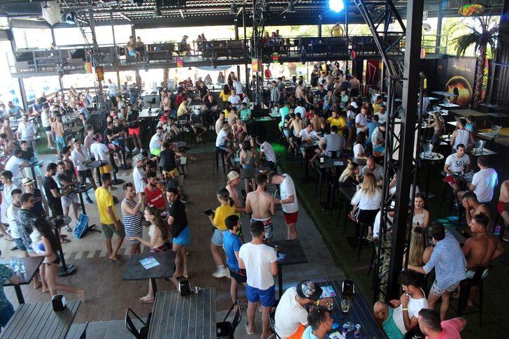 Tatilciler Marmara’nın "Bodrum"una akın etti G2