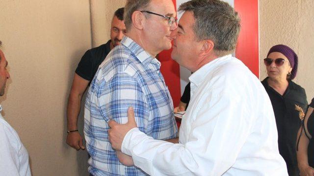 Çeşme’de bayramlaşma geleneği yaşatıldı