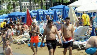 Akın ettiler: Nüfus 10 kat arttı! Oteller tamamen doldu