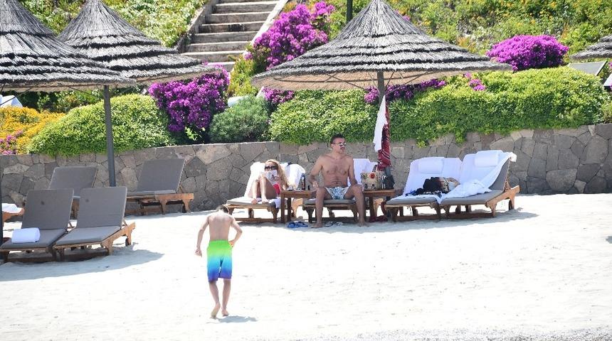 R&uuml;şt&uuml;, Bodrum&rsquo;dan vaz ge&ccedil;miyor