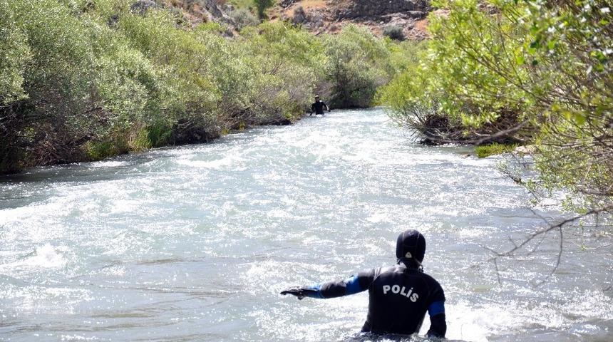 &Ccedil;ayda akıntıya kapılan Fatma Nur&rsquo;un cesedi bulundu