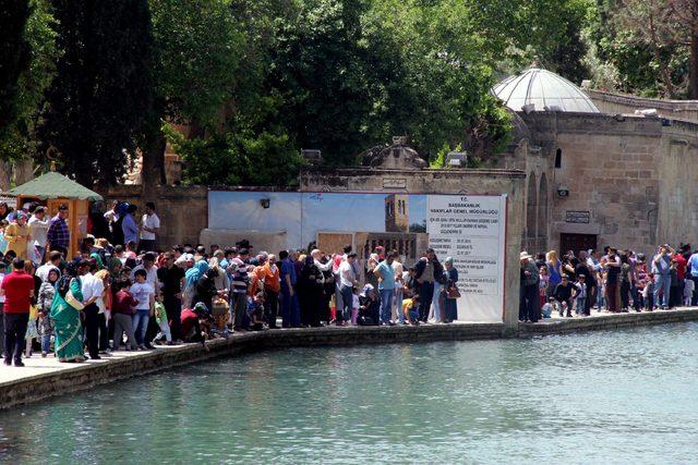 Şanlıurfa, bayramda ziyaretçi akınına uğradı